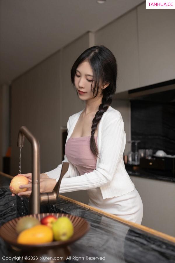 陈若依 抖娘利世 [XiuRen]高清写真图 2023.04.26 No.6643 利世 丝袜美腿第2张图片